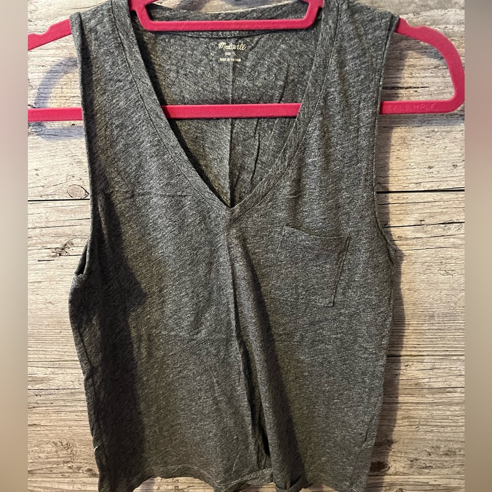 V neck pocket tank